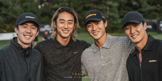 練馬区田柄四丁目周辺のゴルフ場で、20代〜30代の男女ゴルファー4人がゴルフウェア姿で集合し、明るい雰囲気で写っている様子