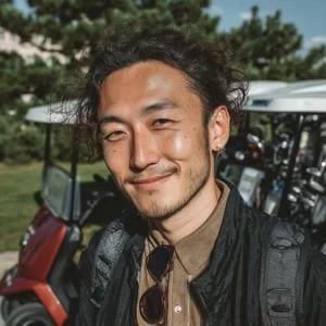 世田谷区在住の中村さん（30代男性）、初心者としてゴルフ場で安心して楽しむ様子
