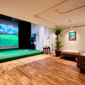淀屋橋駅周辺 Plumeria Golf & Bar インドアゴルフ