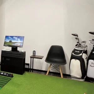 代々木駅周辺 OUTDRIVE インドアゴルフ