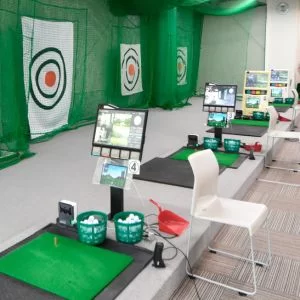 代々木駅周辺 AZESPO GOLF インドアゴルフ